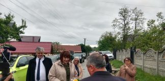 Deputatul Cristina Emanuela Dascălu i-a adus lui George Simion victoria în comunele din județul Iași Emanuala Dascălu cu echipa de campanie in colegiu-l3