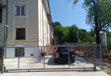 Amendă uriașă pentru doi IT-iști din Iași. Au fost condamnați pentru amenajarea ilegală a unor locuri de parcare lângă un monument istoric