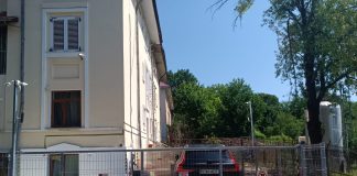 Amendă uriașă pentru doi IT-iști din Iași. Au fost condamnați pentru amenajarea ilegală a unor locuri de parcare lângă un monument istoric