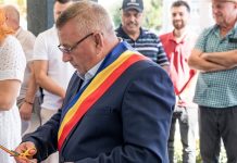 De la vis la realitate: noul sediu al Primăriei Lungani a fost inaugurat și sfințit de preoți taiere panglica noul sediu al Primăriei Lungani