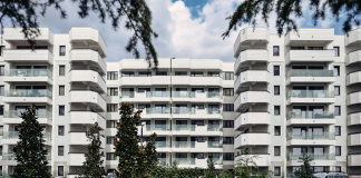 Finisaje exterioare premium la Royal Town – Eficiență, estetică și rezistență în fiecare detaliu