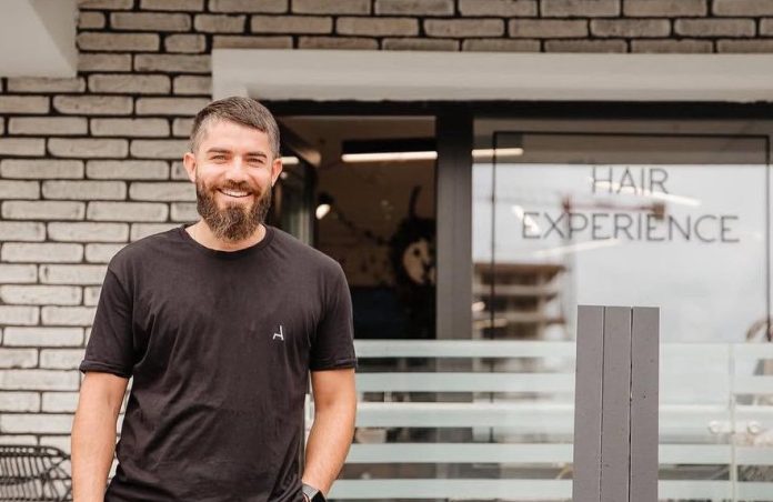 Aurelian Ștefan Ion și salonul