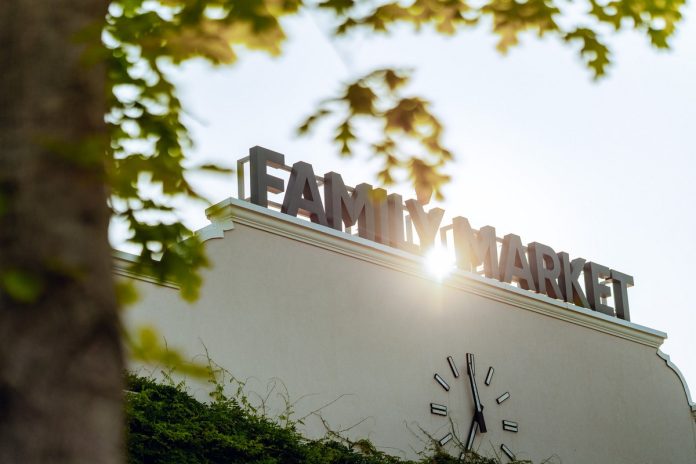 Family Market Bucium