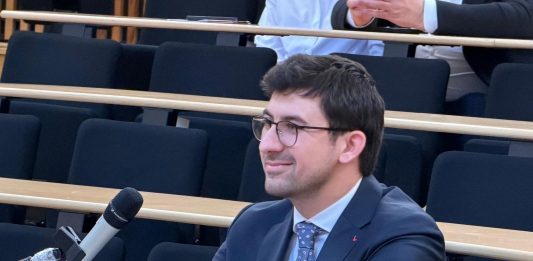 Avocatul Cătălin Boacnă a devenit doctor în drept la una dintre cele mai prestigioase facultăți de drept din Franța avocatul Cătălin Boacnă