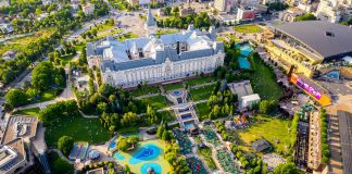 IULIUS simplifică experiența de shopping prin HELLO TAX FREE. La Palas, turiștii din afara UE beneficiază de rambursarea TVA-ului Grădina Palas