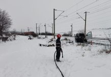 Video! Accident feroviar cu victime în Războieni! O mașină a fost spulberată de tren