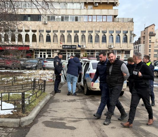 Foto/Video. Noapte de teroare la Iași. Patru infractori periculoși aduși pentru arestare la instanță