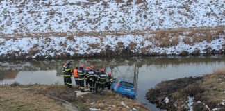 Video! Accident spectaculos în Iași! O șoferiță a plonjat cu mașina în Bahlui-Update