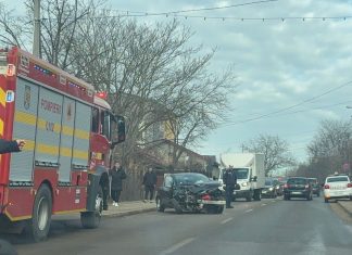 Accident la Miroslava. Două victime transportate la spital