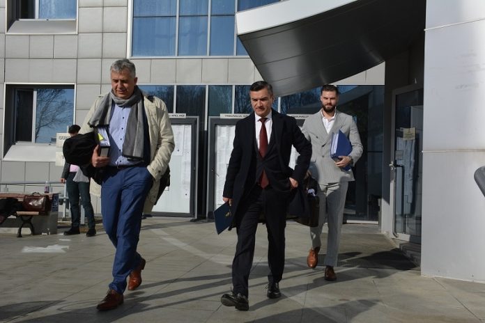 Mihai Chirica și avocatii Daniel Atasie și Bogdan Trofin Mihai Chirica și avocatii Daniel Atasie și Bogdan Trofin