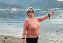 Silvia Diaconu, pensionară „invalidă” din Iași, care dansează în vacanțe exotice, a rămas fără pensia de handicap Silvia Diaconu în concediu