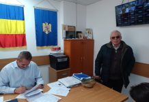 Video! Fostul subprefect Vasile Ețcu a terorizat un sat întreg! Sătenii îl acuză că le-a luat terenurile și i-a scos afară din case