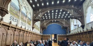 Video! Întâlnire între prefect și primarii din județul Iași, pe tema restructurărilor de personal. Peste 900 de angajați vor trebui concediați