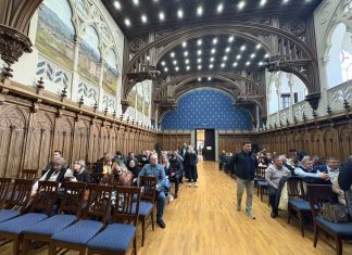 Video! Întâlnire între prefect și primarii din județul Iași, pe tema restructurărilor de personal. Peste 900 de angajați vor trebui concediați