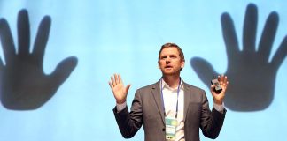 Pentru prima dată în România, Charles Montgomery, unul dintre cei mai influenți urbaniști din lume, vine la TILIA — Summitul Orașelor din România