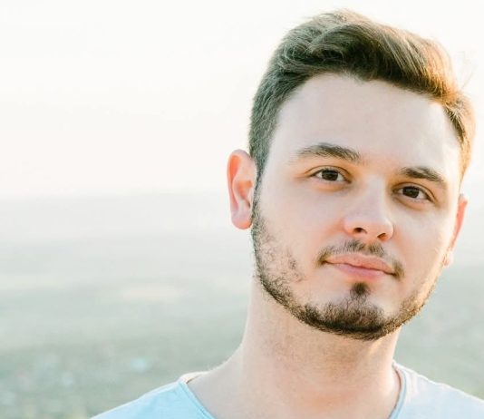 Un medic şi-a riscat întreaga carieră pentru o şpagă de 20 de euro! Procurorii ieşeni l-au „executat”!