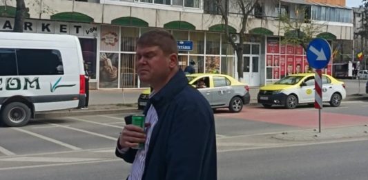 Galerie foto! Imagini șocante cu un procuror din Iași. Martor: ‘’Avea o bere în mână, era dezorientat’’ Emilian Brătuleanu