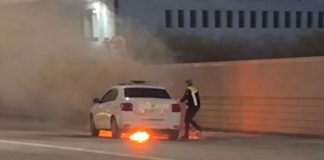 Video! Incendiu în Iași: o autospecială de poliție a ars ca o torță în Bucium