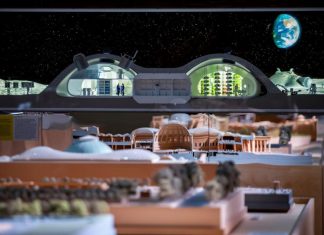 Expoziție premieră națională, la Iași – 30 de concepte Foster + Partners, din spațiul cosmic, dar și repere urbane din metropolele lumii