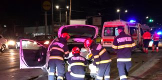 Galerie FOTO! Accident violent în Tudor. Un tânăr a ajuns la spital