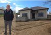 FOTO/VIDEO! Casă cât un conac într-un mandat, drum făcut de primar pe terenurile oamenilor. Scandal uriaș într-o comună din județ