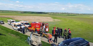 Accident rutier violent în Belcești. Două persoane au avut nevoie de îngrijiri medicale