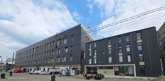 Abuz incredibil: firmă achitată de procurori, hărțuită în continuare de ANAF pentru aceleași fapte! clădirea Jad Group