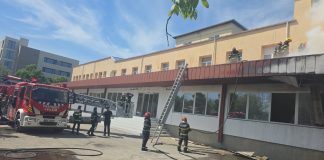 Foto/Video! Incendiu de proporții la depozitul Ropharma din Iași