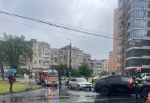 Accident cu trei mașini implicate în Păcurari. O persoană a fost rănită
