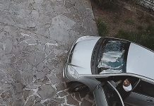 Video! Tentativă de atentat la locuința unui fost senator ieșean. ‘’Vor să-mi dea foc la casă’’ indivizi necunoscuti la locuinta fostului senator Ionel Agrigoroaei