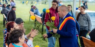 Stelian Turcu si seniori din Lețcani-