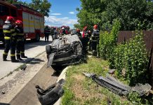 Foto! Accident cu victimă în comuna Lespezi. Un autoturism s-a izbit într-un cap de pod