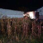 Beat pulbere, un bărbat s-a oprit cu tractorul direct în baia unei familii din Dumești Utilajul nu era înmatriculat